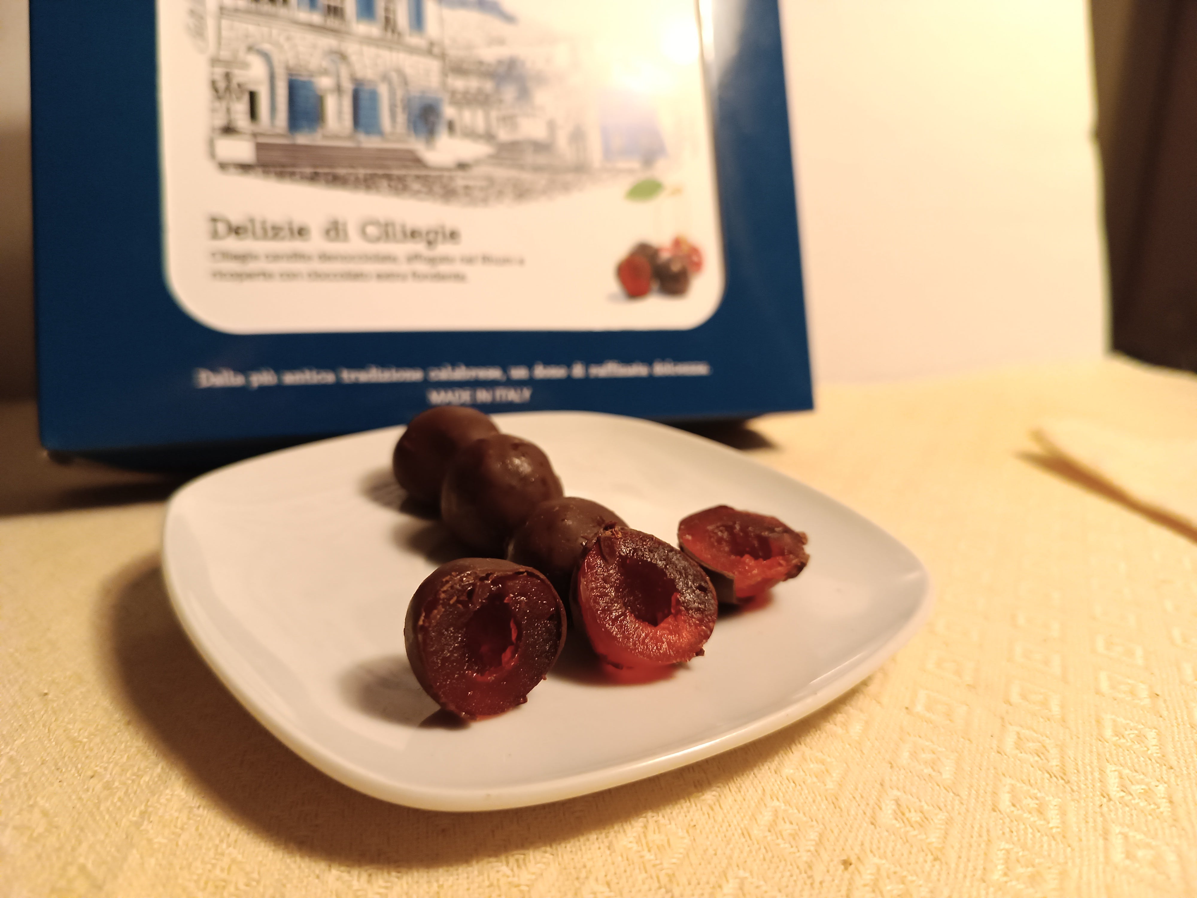 Ciliegie al Rum ricoperte di Cioccolato - 200gr - Dolci calabresi - Sweetsinternationalsrls